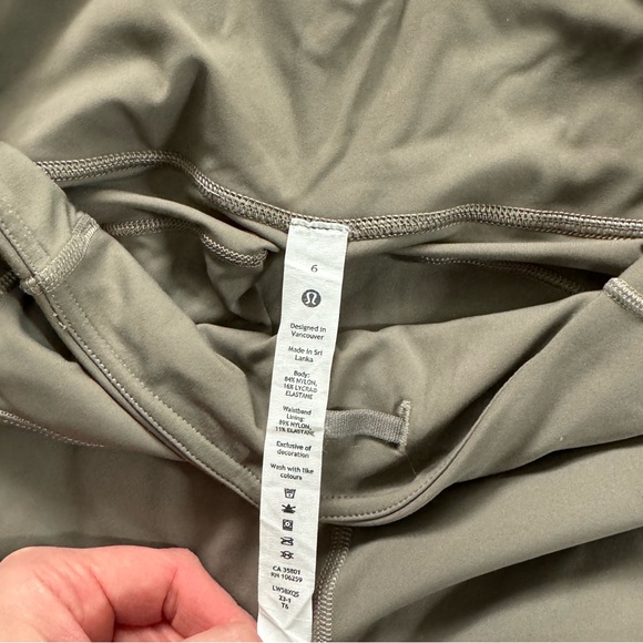 NWOT Lululemon Fast and Free Leggings 25” - Picture 4 of 4